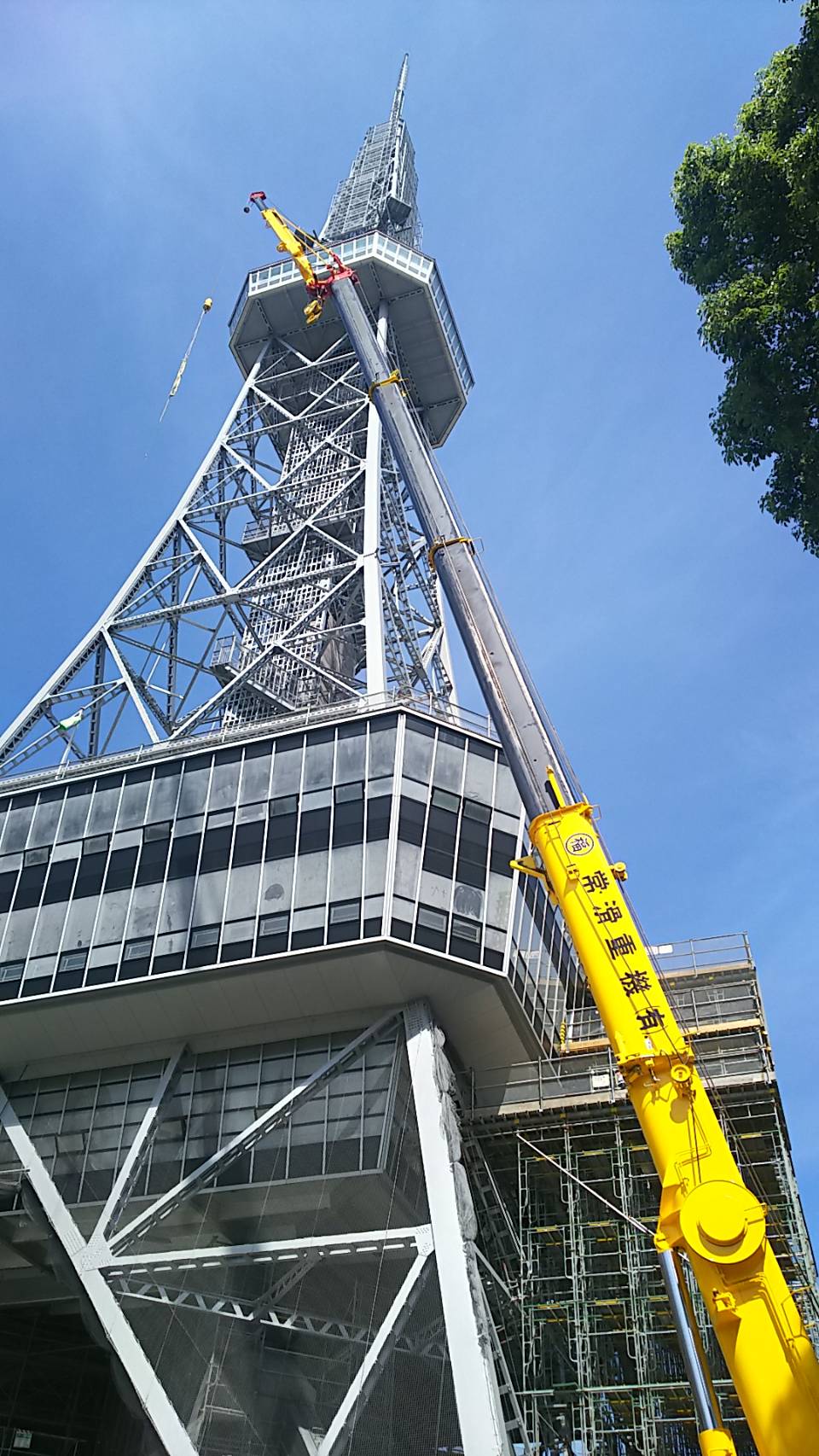 名古屋市中区にて、テレビ塔の耐震補強工事